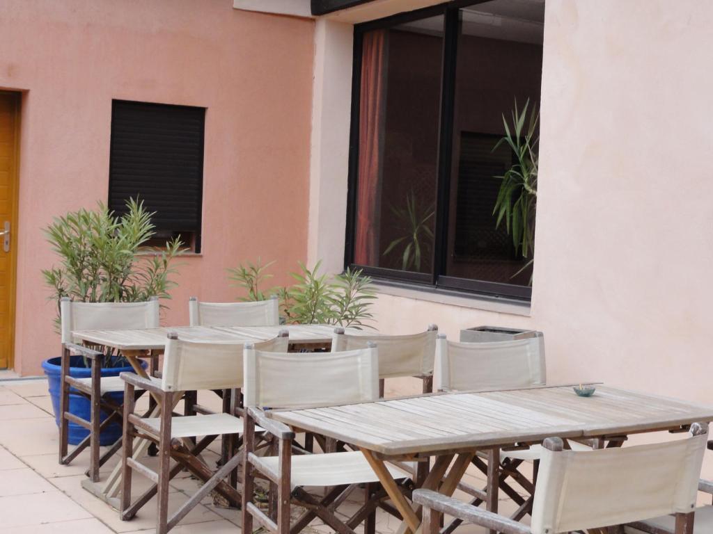 Hotel L'Hacienda Мартіг Екстер'єр фото
